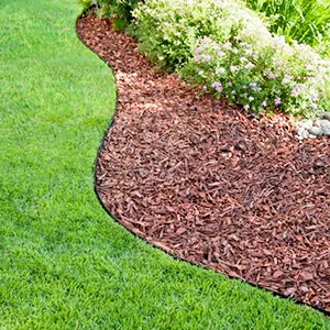 Сосновая щепа оптом в Южно-Сахалинске и других различных марок заказать от 16 тонн